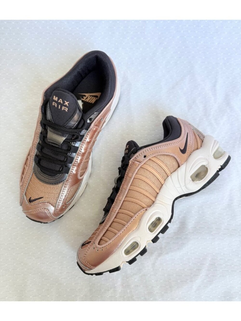 6 Women’s Nike Air Max Tailwind 4 CT1184 900 Metallic Red Bronze